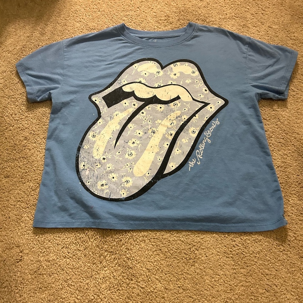 Rolling Stones Light Blue Tongue Graphic Tee with Daisies XL